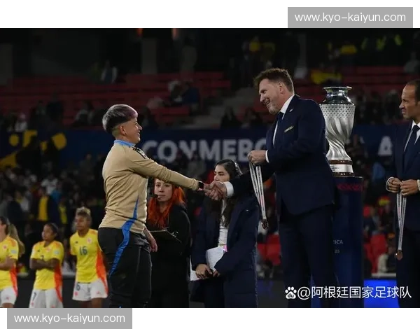 2016美洲杯决赛:潘帕斯雄鹰的泪水与红龙的呐喊